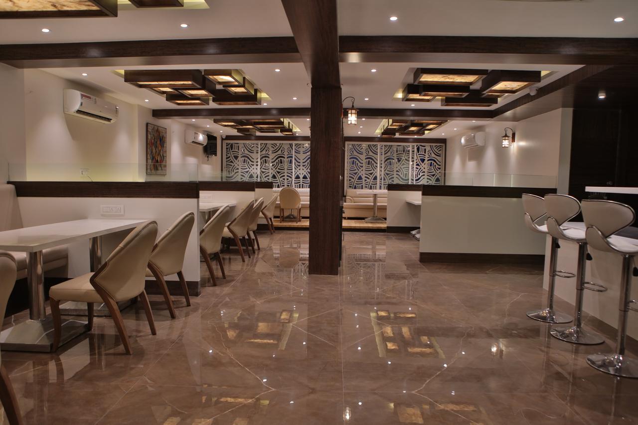 Hotel K P Pride Jālgaon 외부 사진