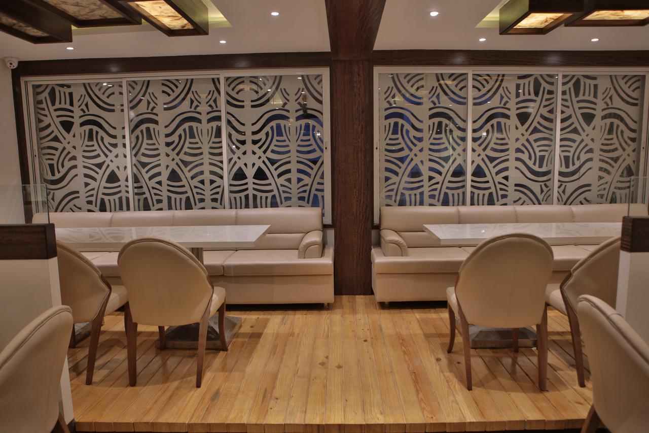 Hotel K P Pride Jālgaon 외부 사진